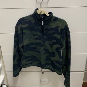 Fleece camo sweatshirt